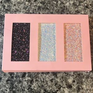 BRAND NEW Clinique Limited Edition Eye & Cheek Palettes
